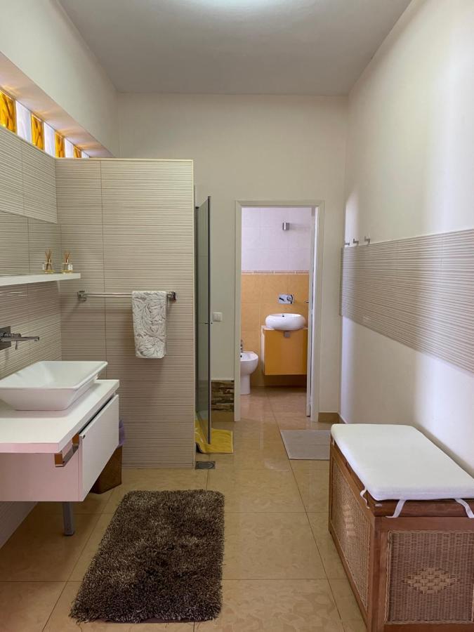 Villa Isabela - Car Rental For Free Caniço Dış mekan fotoğraf