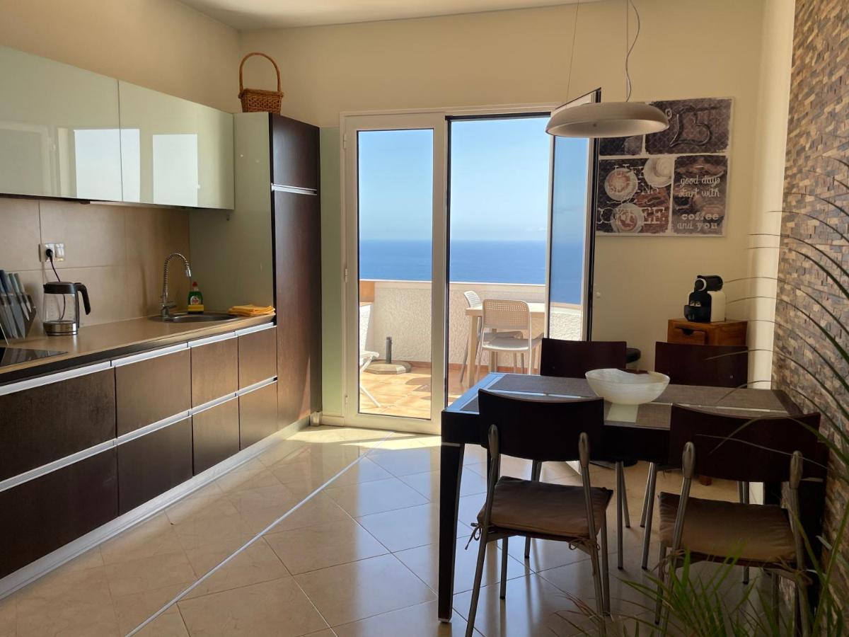 Villa Isabela - Car Rental For Free Caniço Dış mekan fotoğraf